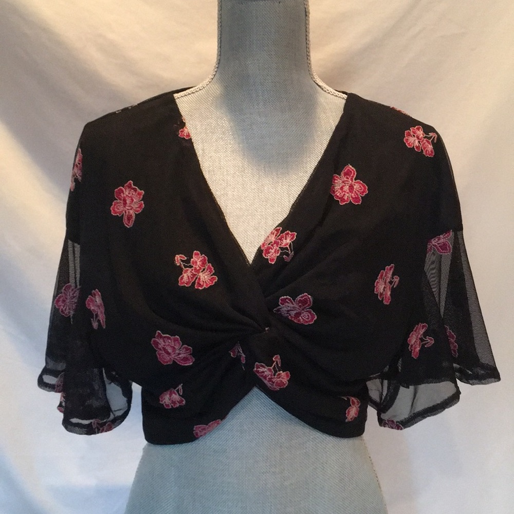 En Creme Croptop